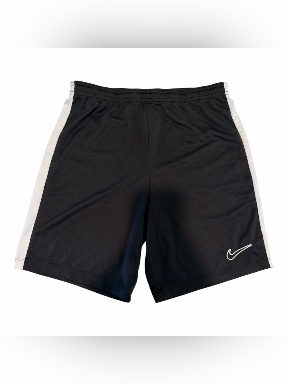 NIKE Dri-Fit Boys Youth Black & White Athletic Shorts size x large